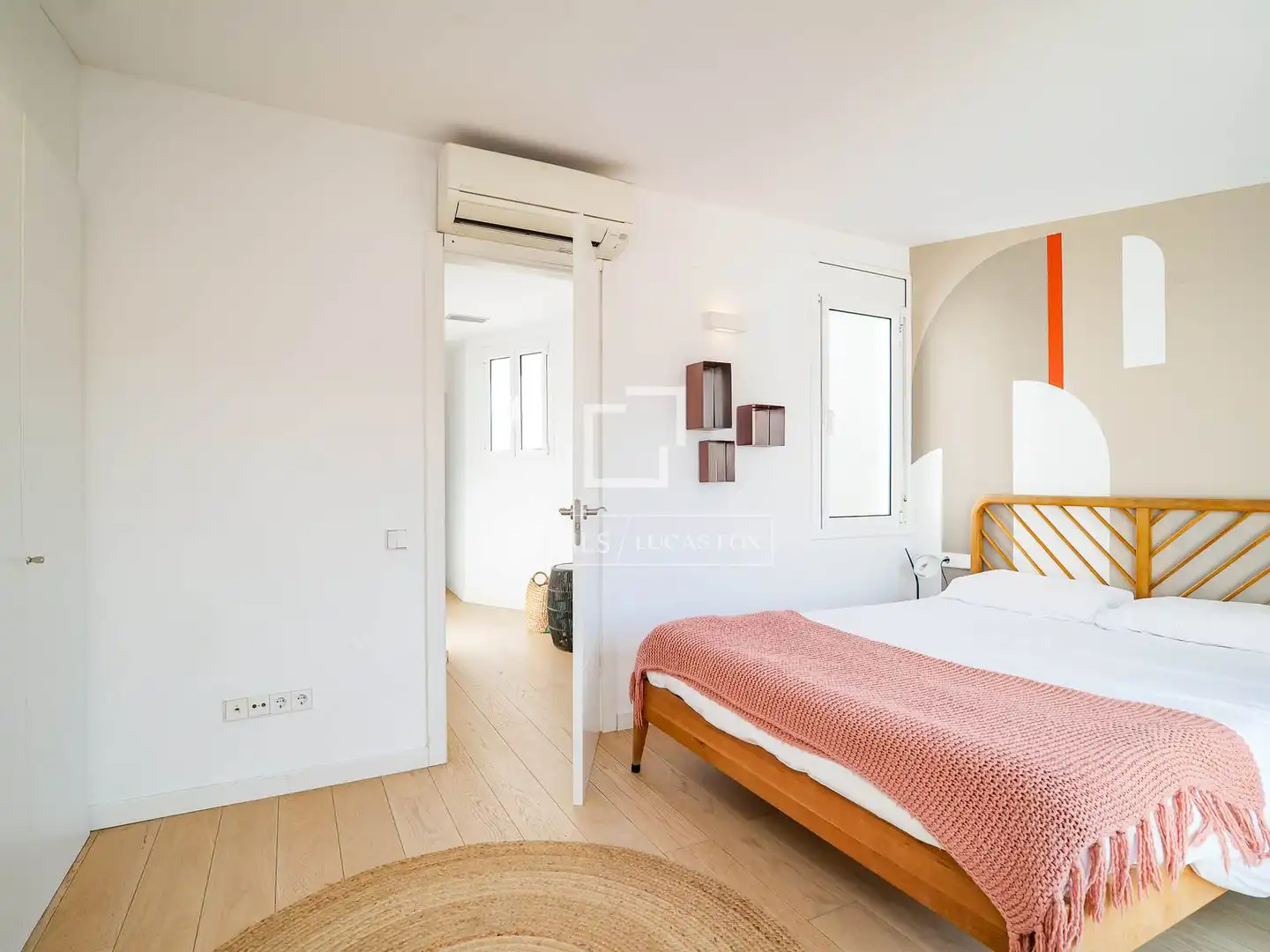 Habitación de Ático en venta en Barcelona con Aire acondicionado, Calefacción y Terraza