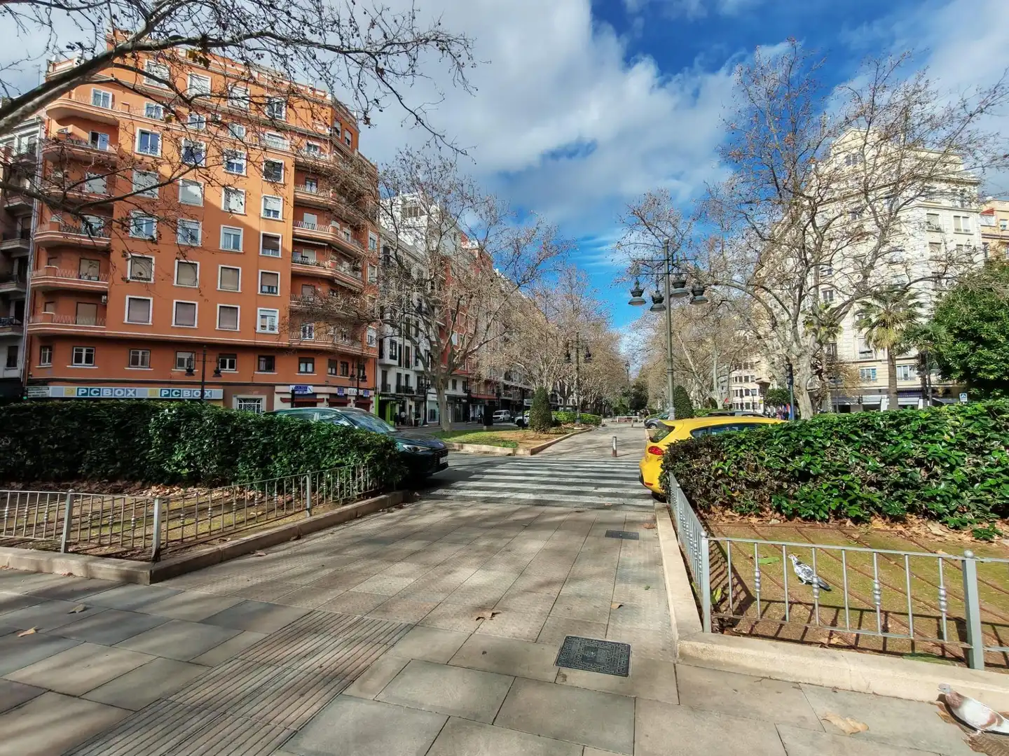 Vista exterior de Oficina de alquiler en Valencia con Aire acondicionado