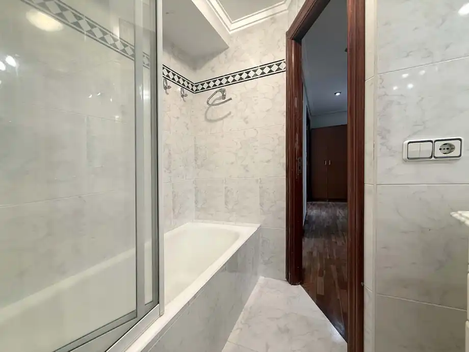 Flat with lift for sale in MANUEL IRADIER, imagen 16