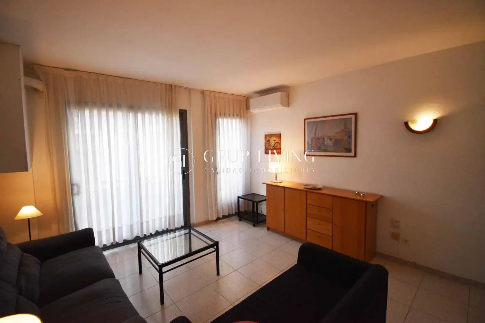 Sala de estar de Piso en venta en Sitges con Aire acondicionado, Calefacción y Amueblado
