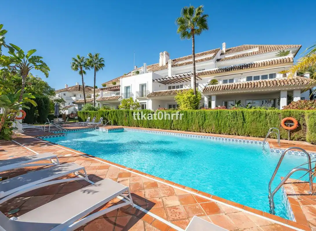 Vista exterior de Planta baixa de lloguer en Marbella amb Aire condicionat, Calefacció i Terrassa