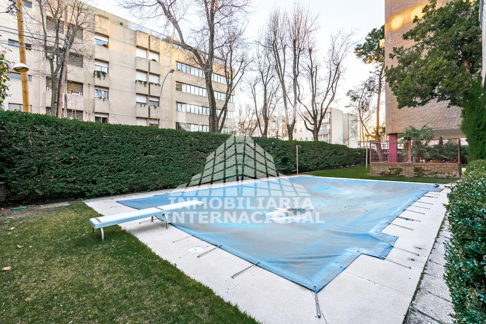 Schwimmbecken von Wohnung zur Miete in Madrid mit Klimaanlage, Heizung und Parkett