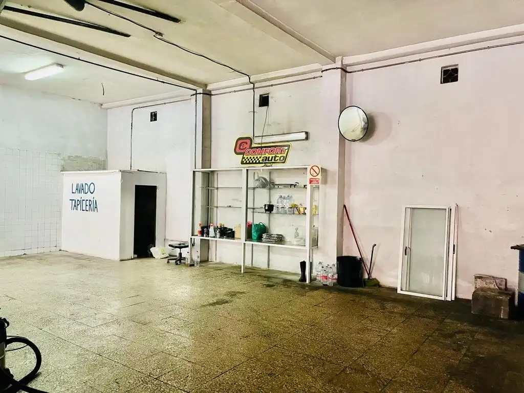 Local comercial en venta en Crevillent