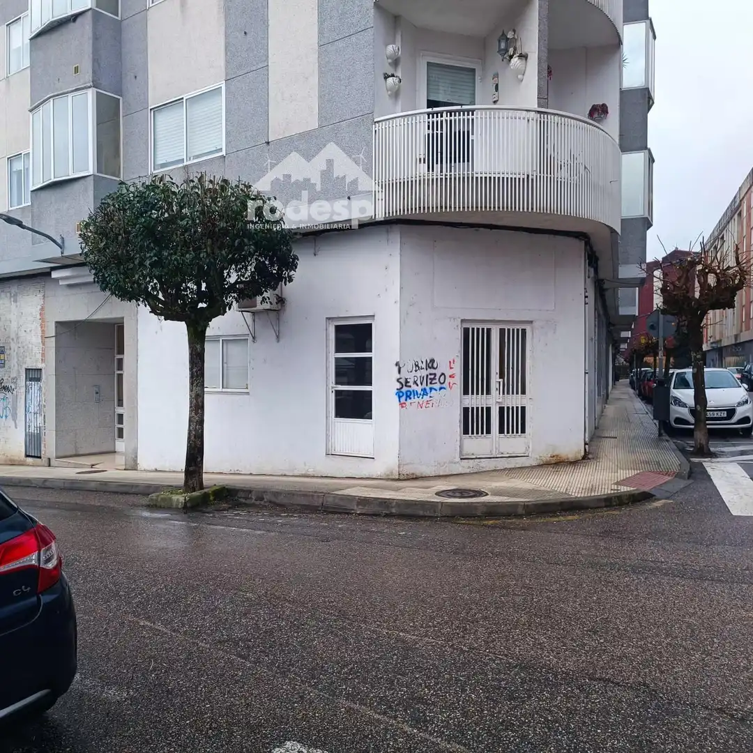 Local comercial en alquiler en Ponteareas