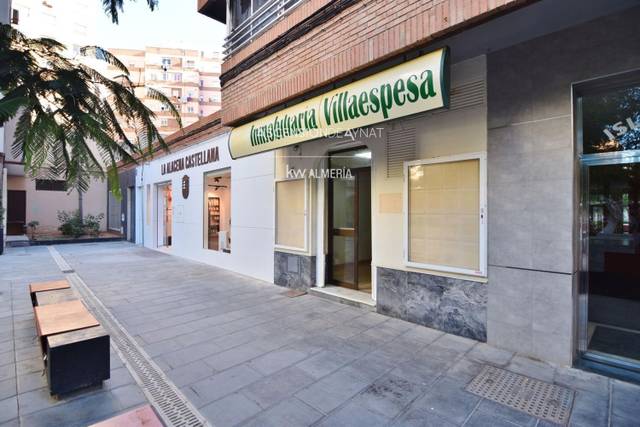 Local comercial en Alquiler en VICARIO ANDRÉS PÉREZ MOLINA en Oliveros - Altamira
