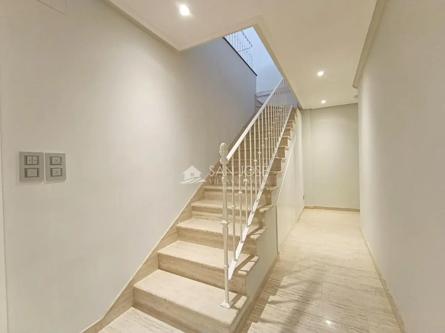 Ático en venta en Novelda con Aire acondicionado, Calefacción y Balcón
