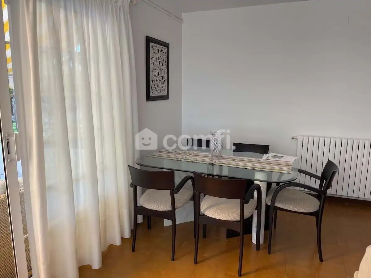 Casa adosada de lloguer a Carrer de Mimoses, Puig Moltó - Can Macià