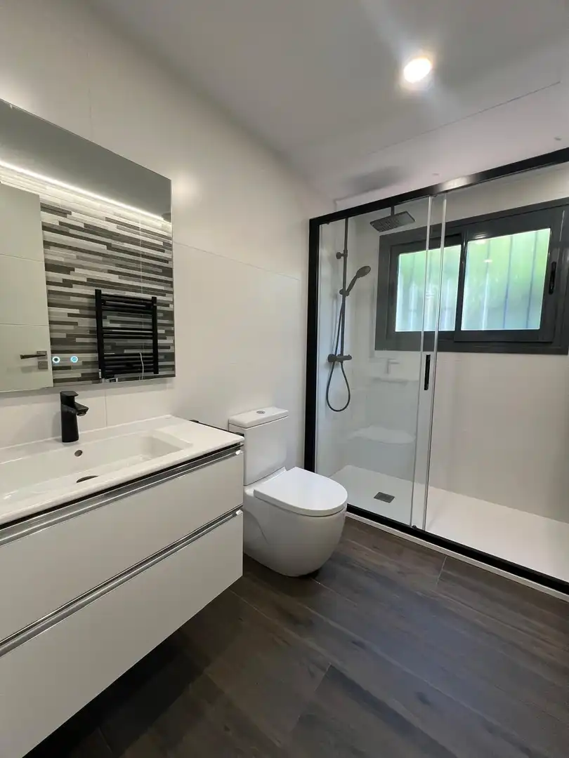 Badezimmer von Haus oder Chalet zum Verkauf in Tordera mit Klimaanlage, Heizung und Abstellraum