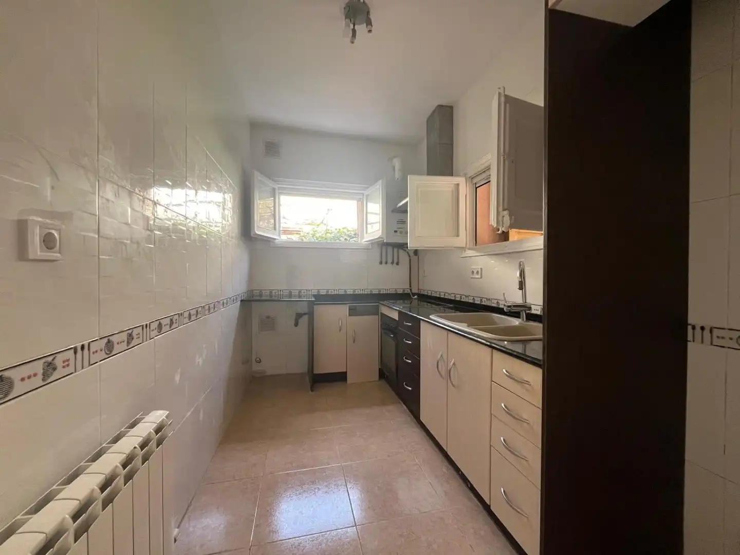 Cuina de Casa o xalet en venda en Sant Cugat del Vallès