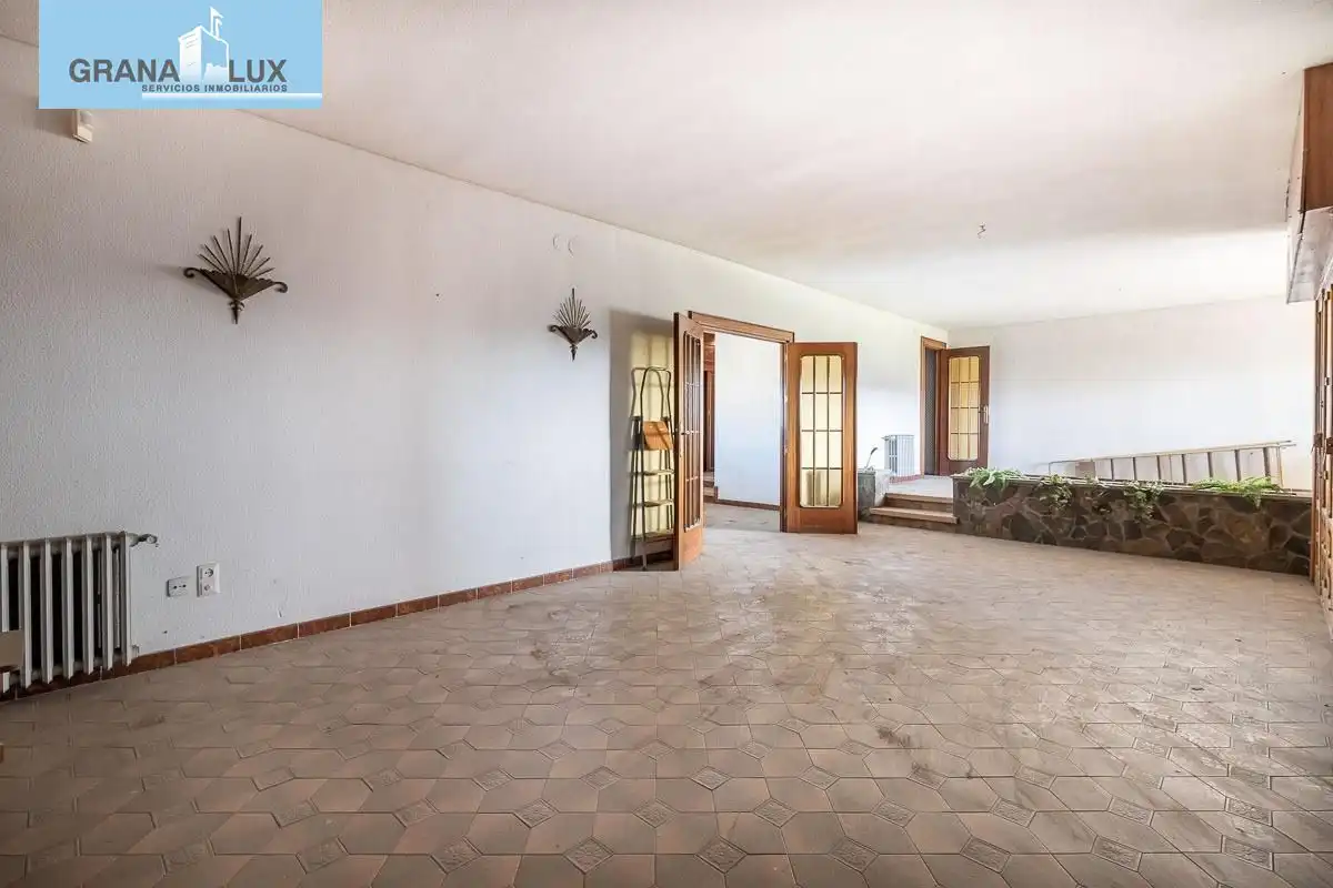 Casa rústica amb piscina en venda a Santa Fe, imagen 6