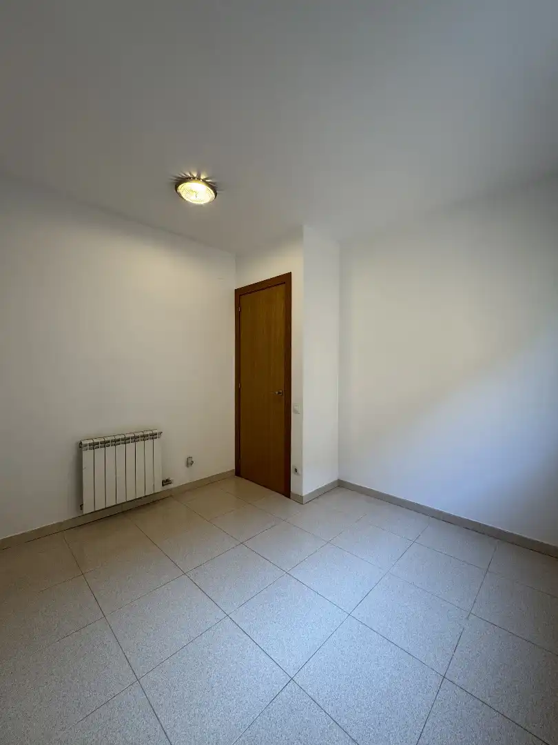 Habitación de Piso de alquiler en Sabadell con Calefacción y Balcón