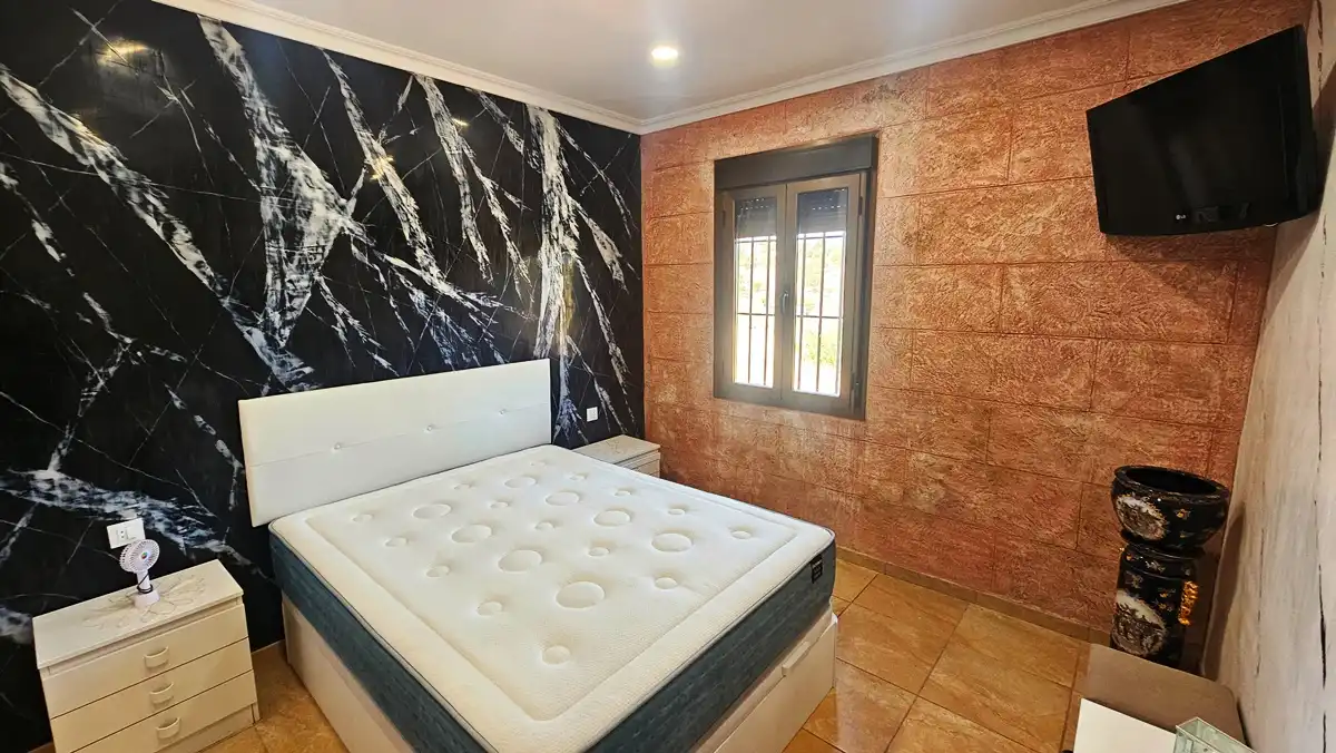 Dormitori de Casa o xalet en venda en Cumbres Mayores amb Aire condicionat, Jardí privat i Terrassa