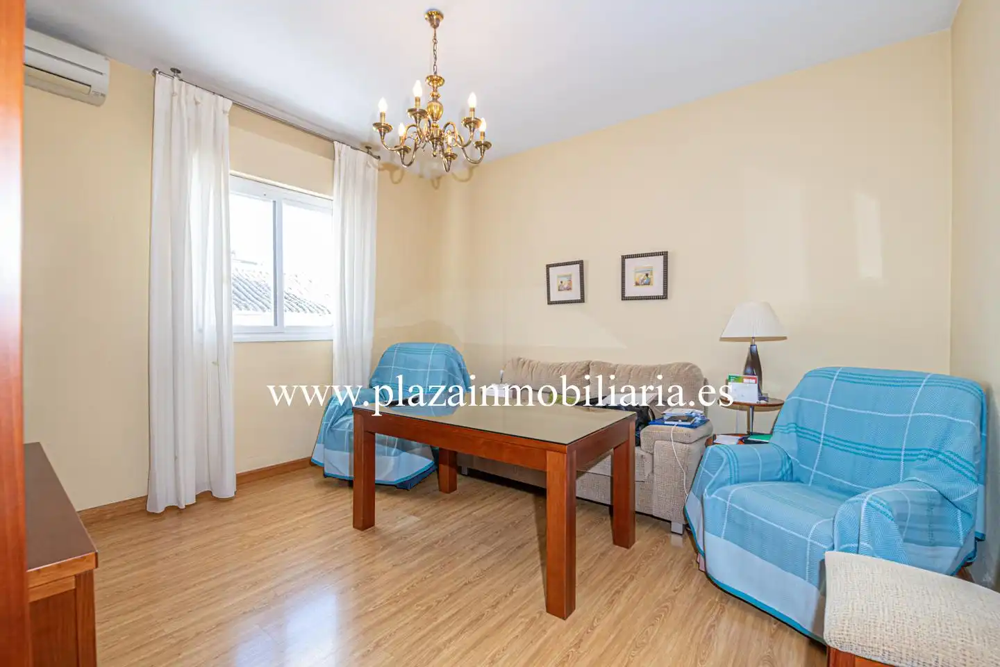 Sala de estar de Piso en venta en Lucena con Aire acondicionado, Terraza y Trastero