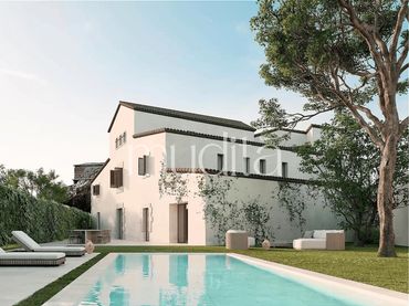 Casa con piscina en venta en El Centre