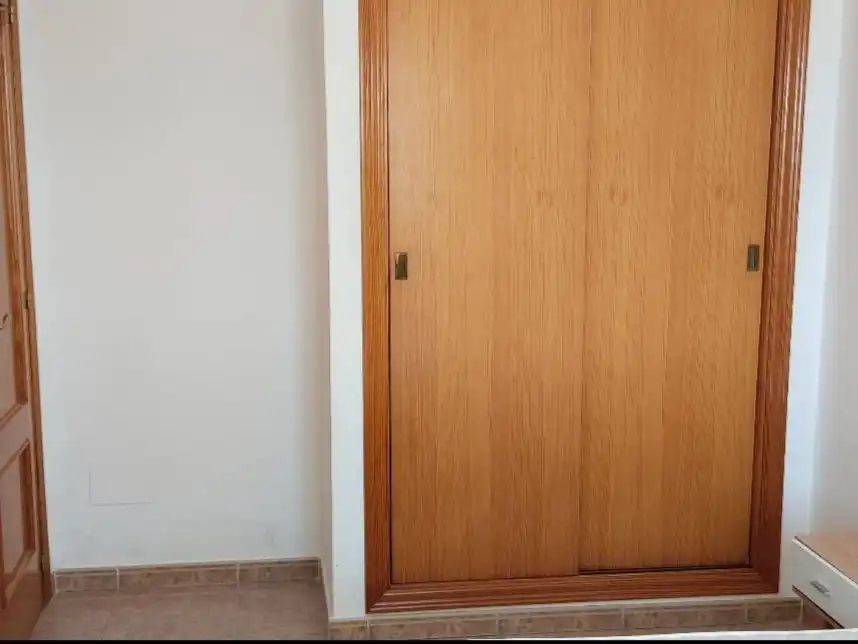 Dormitori de Pis per a compartir en Muro amb Aire condicionat, Moblat i Forn