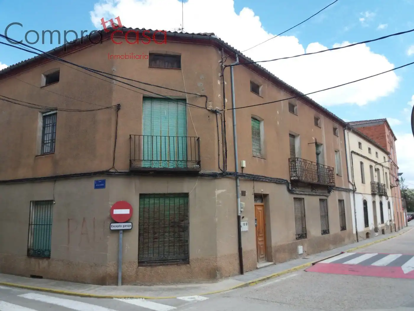 Vista exterior de Finca rústica en venda en Bernuy de Porreros amb Traster