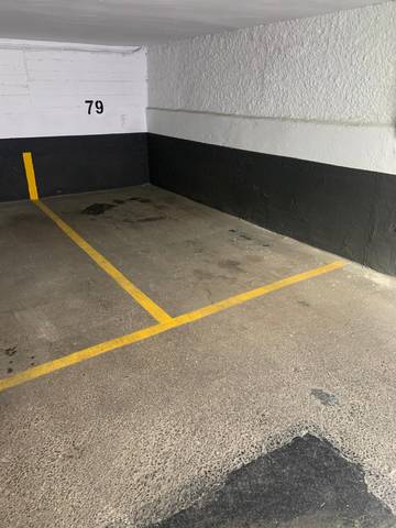 Garaje en Alquiler en Calle de José María Fernández Lanseros, 7 en Ventas