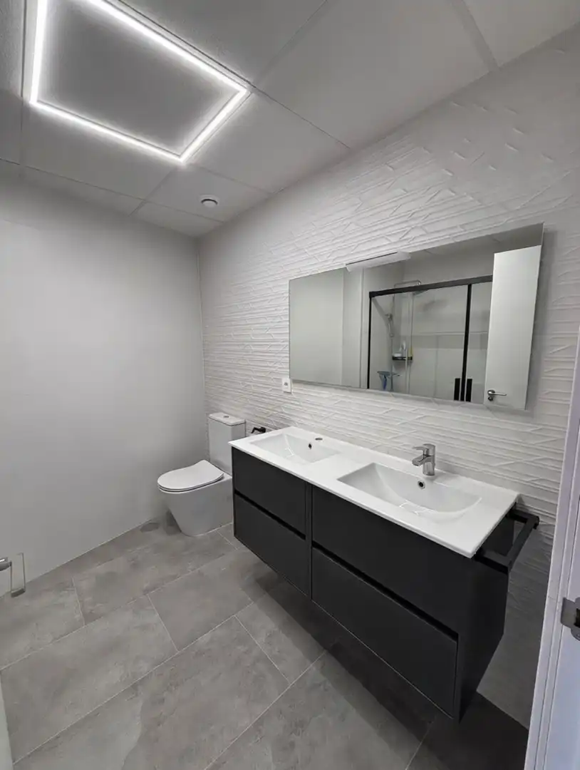 Bathroom of Apartments for rent in Villajoyosa / La Vila Joiosa  with Air Conditioner, Heating and Terrace
