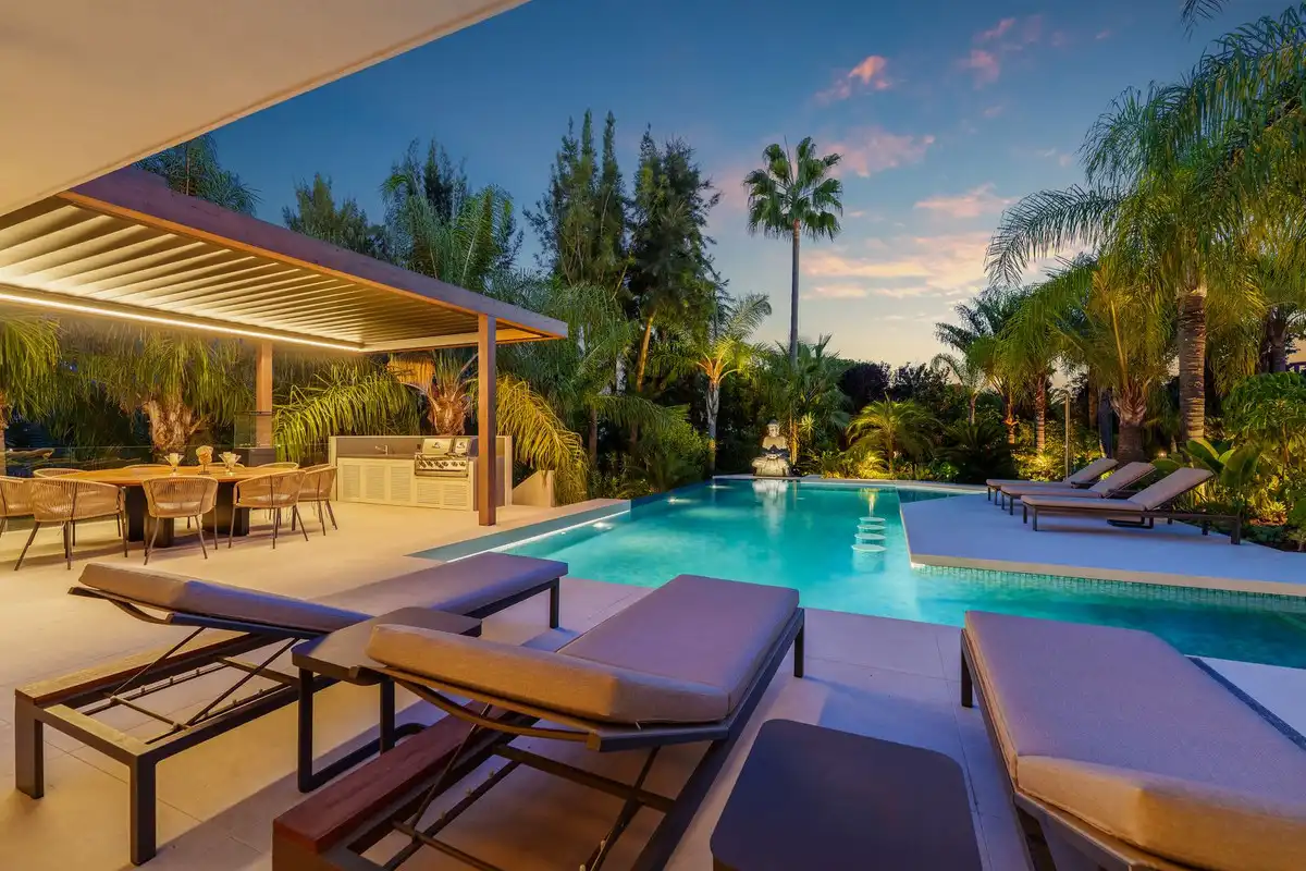 Detached house with pool for sale in Río Real - Los Monteros, imagen 37