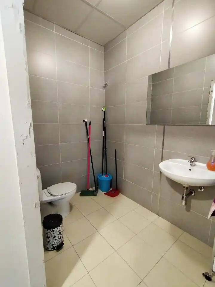 Local comercial de lloguer a Calle Tomás Bretón, imagen 36
