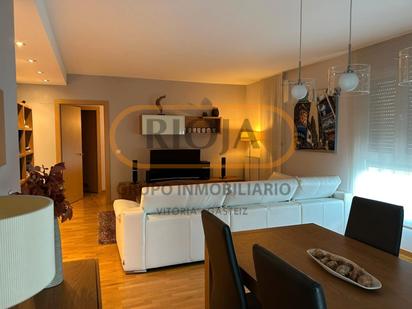 Living room of Flat for sale in Vitoria - Gasteiz  with Heating, Parquet flooring and Storage room