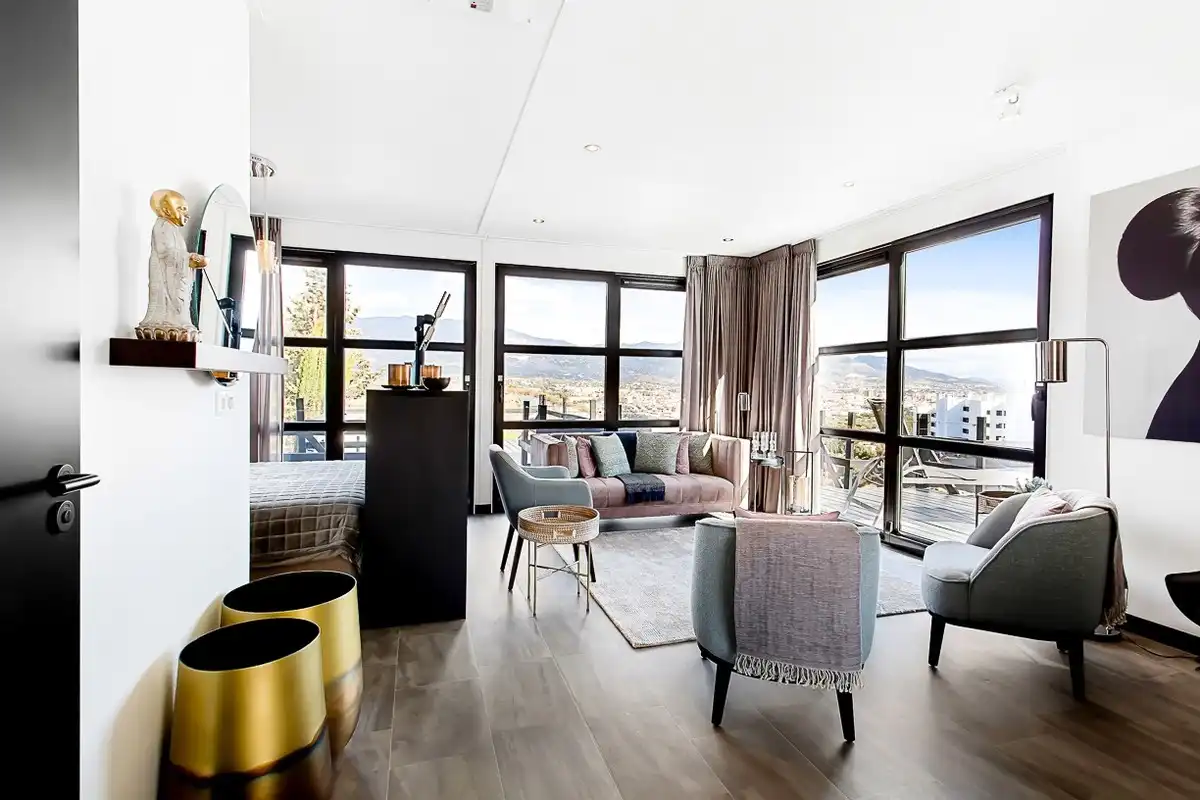Wohnzimmer von Erdgeschoss zum Verkauf in Mijas mit Klimaanlage, Terrasse und Schwimmbad