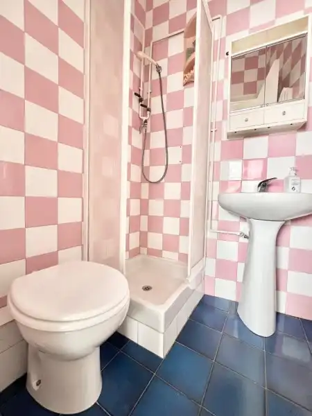 Bany de Casa o xalet en venda en Málaga amb Aire condicionat, Terrassa i Moblat