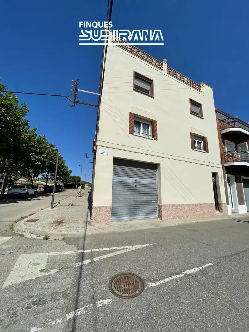 Aparcament de Casa o xalet en venda en Calaf amb Calefacció i Terrassa