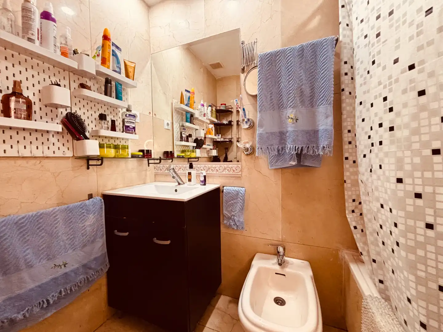 Bathroom of Flat for rent in Getafe  with Air Conditioner, Parquet flooring and Washing machine