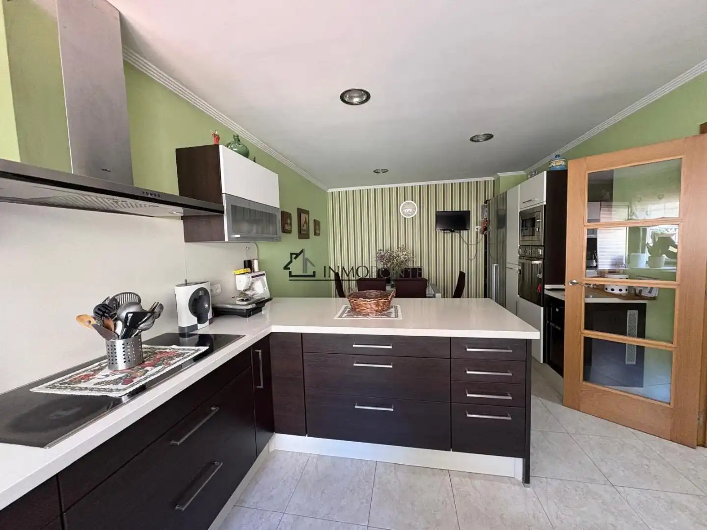 Cocina de Casa adosada en venta en Soutomaior con Calefacción, Jardín privado y Terraza