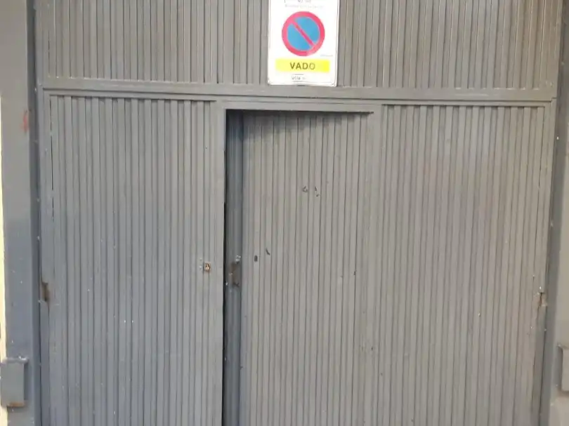 Parking of Garage for rent in Sevilla