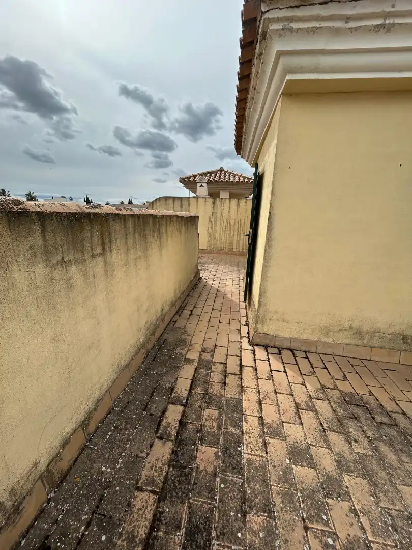 Terrassa de Casa o xalet en venda en Villanueva del Ariscal amb Aire condicionat, Jardí privat i Balcó