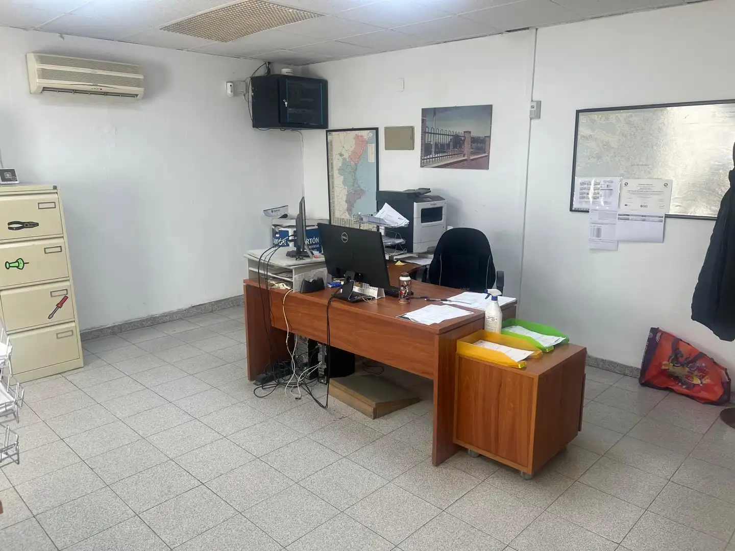 Nau industrial en venda en Manises amb Alarma