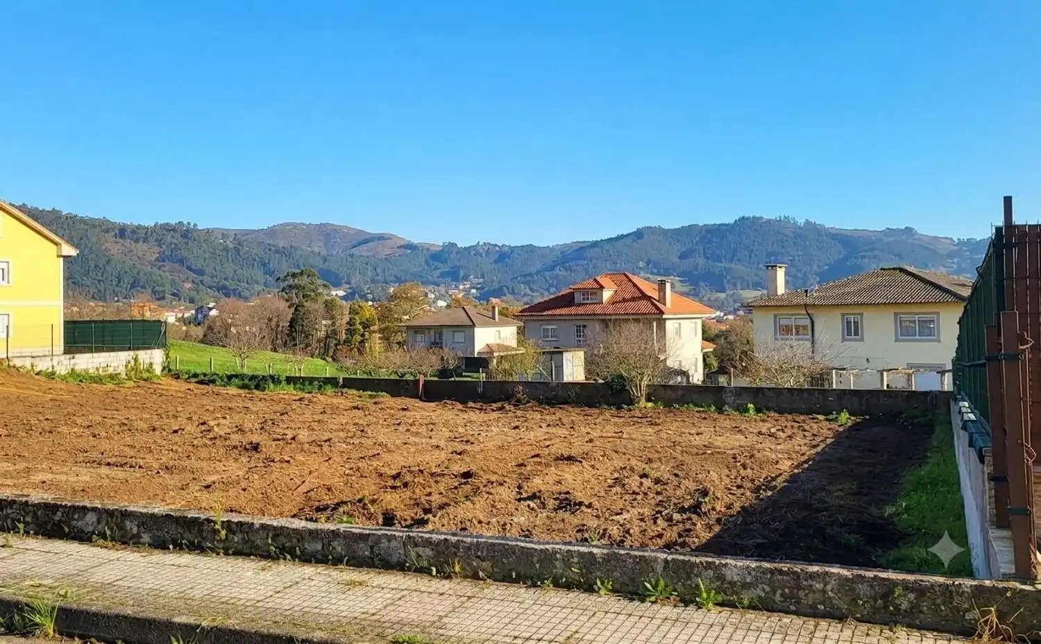 Terreny rústic en venda a Celas