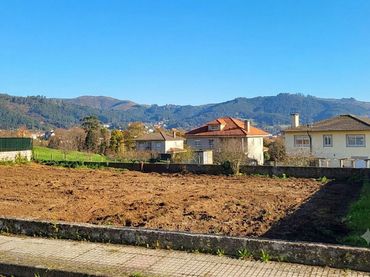 Terreny residencial en venda a Celas