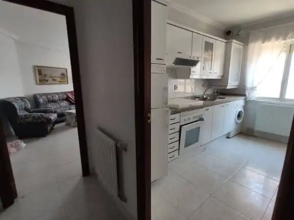Cuina de Pis en venda en Lumbrales amb Calefacció, Moblat i Rentadora