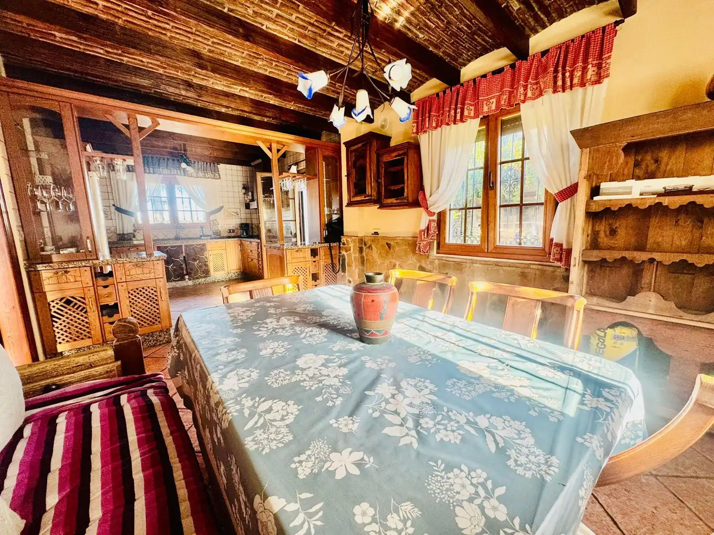 Chalet con terraza en venta en Calle Río Guadiaro 13, imagen 4