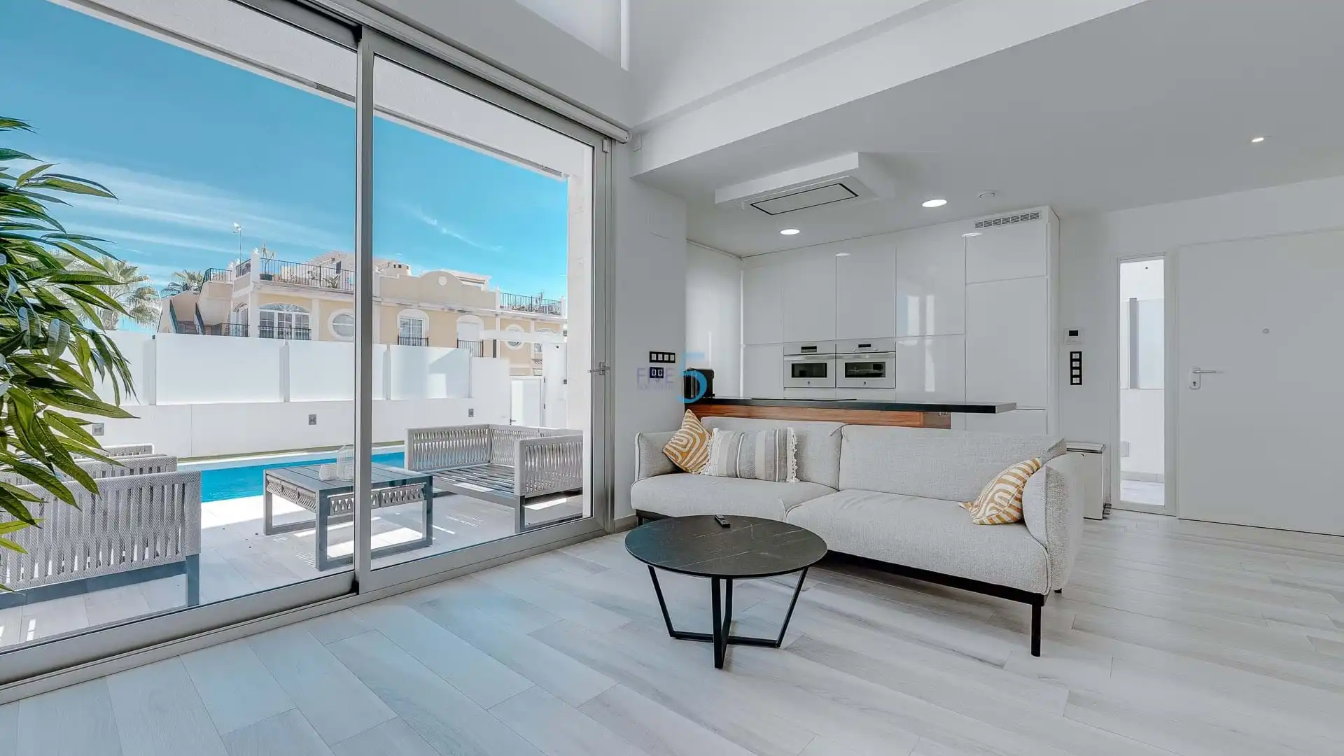House with terrace for sale in Orihuela Costa, imagen 3