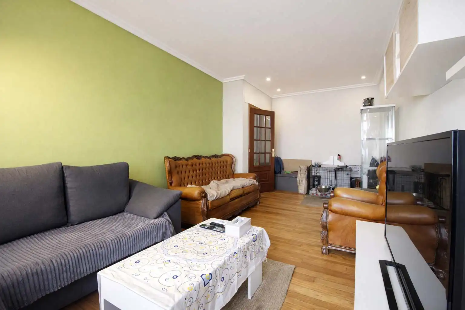 Living room of Flat for sale in O Barco de Valdeorras    with Heating, Terrace and Storage room
