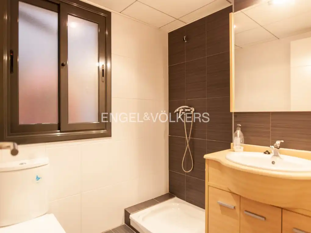 Bathroom of Duplexes for sale in Cambrils  with Air Conditioner, Heating and Terrace
