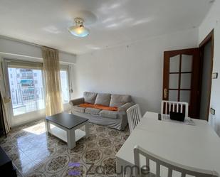 Sala d'estar de Pis de lloguer en  Valencia Capital amb Aire condicionat, Terrassa i Moblat