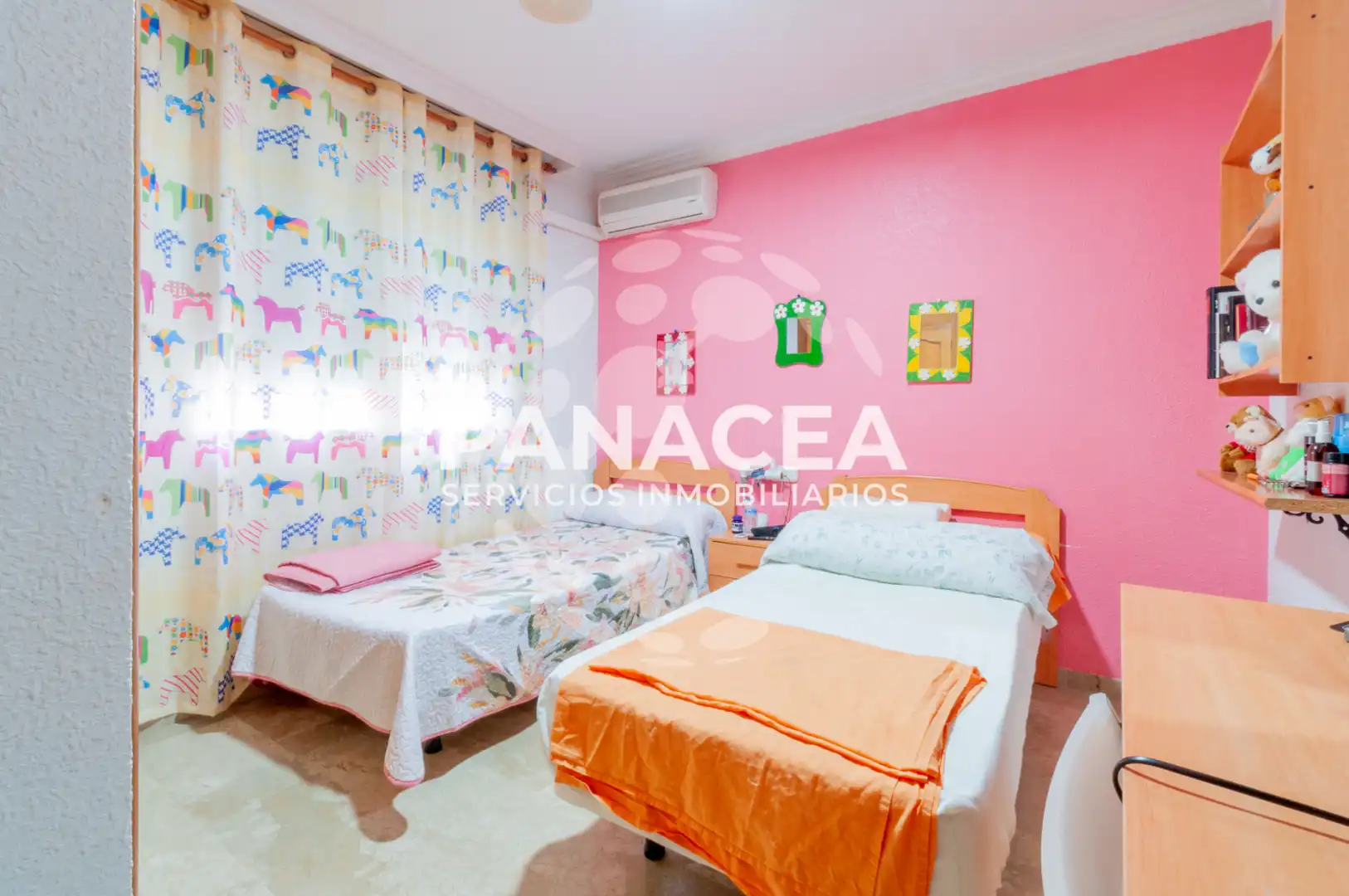 Bedroom of Houses for sale in Roquetas de Mar  with Air Conditioner, Terrace and Furnished