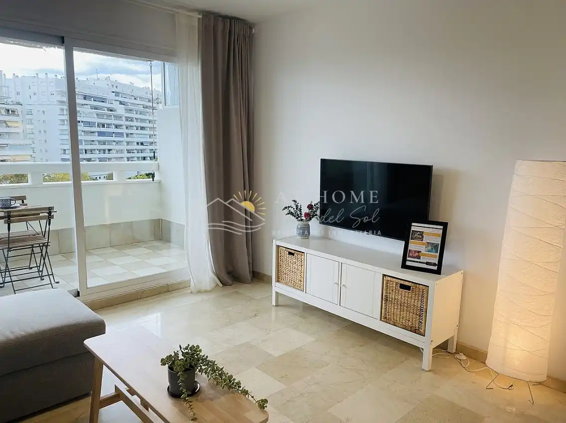 Living room of Apartments for sale in Marbella  with Terrace