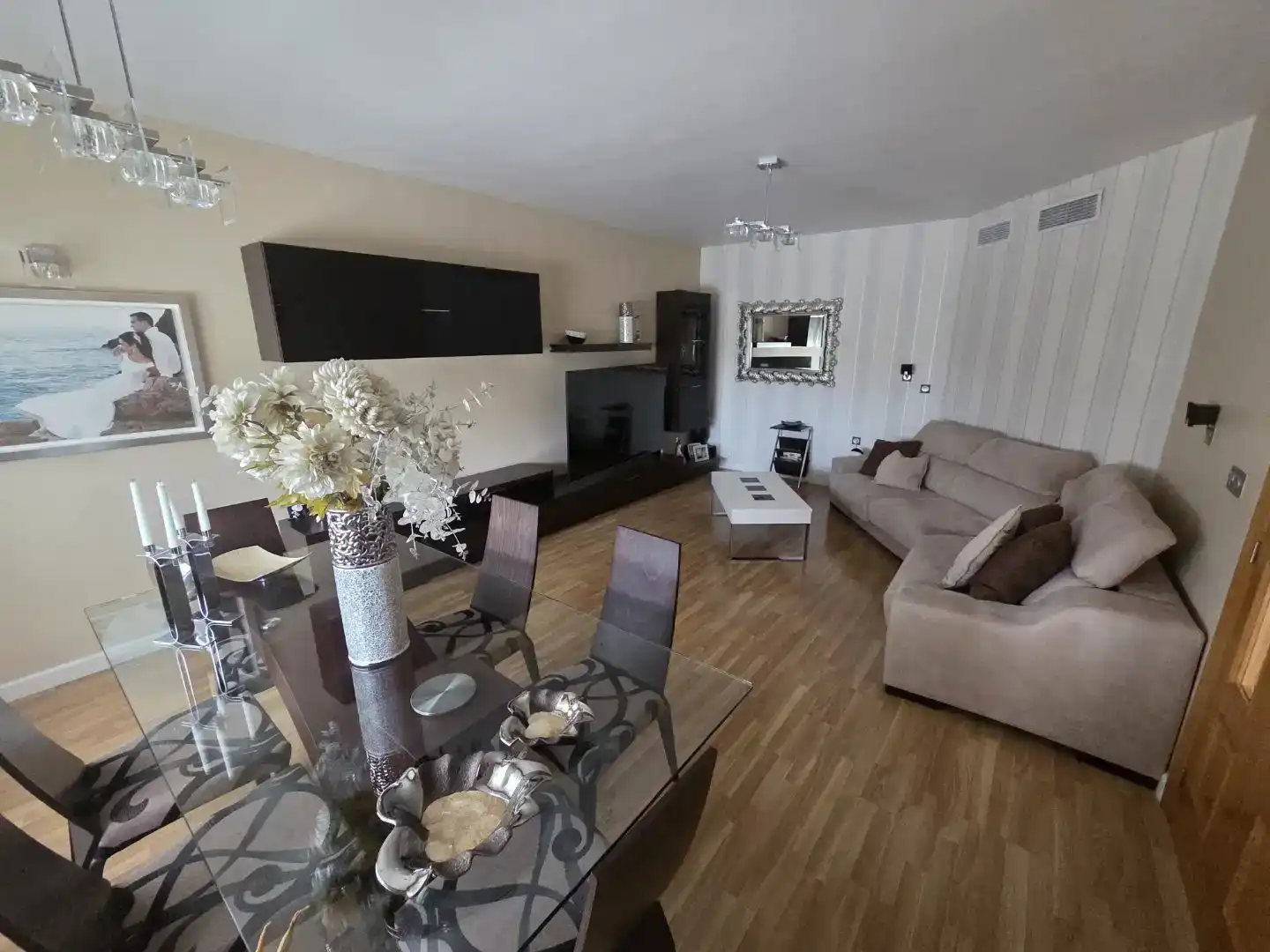 Sala d'estar de Pis en venda en Las Torres de Cotillas amb Aire condicionat, Jardí privat i Parquet