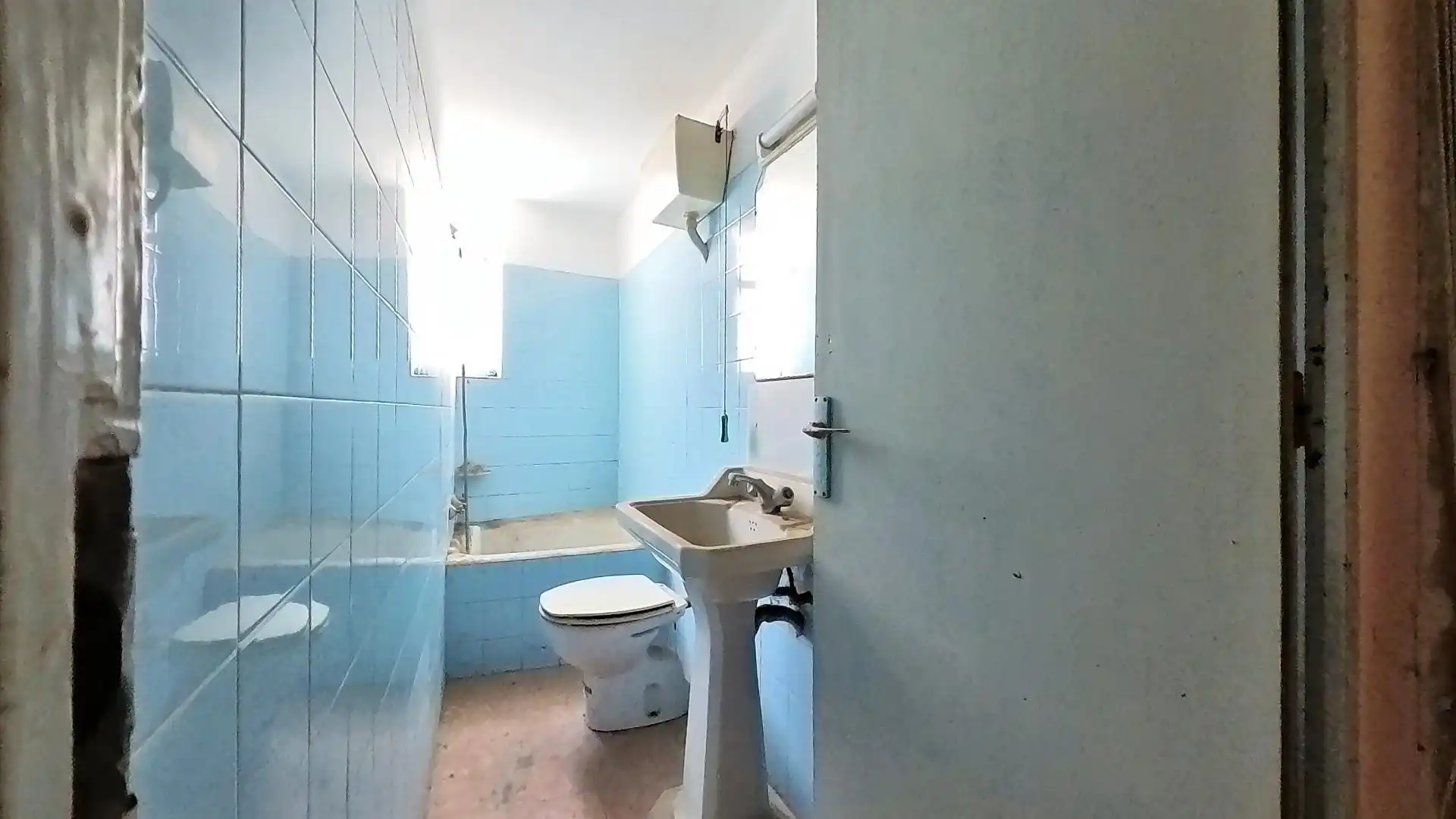 Baño de Casa adosada en venta en Almacelles con Trastero, Amueblado y Balcón