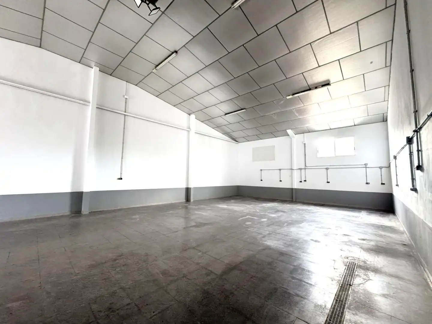 Nave industrial en alquiler en Pedanías Este