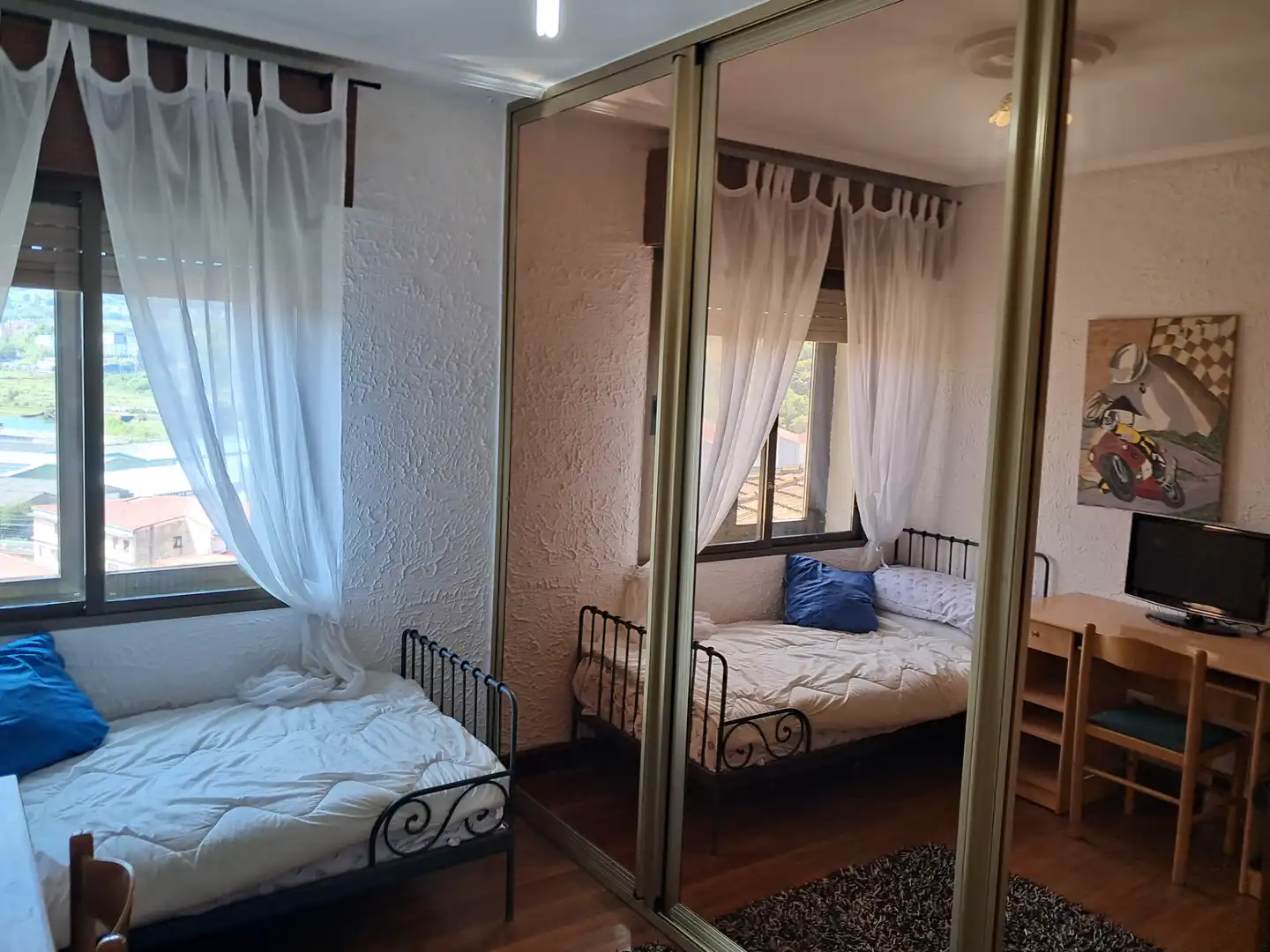 Bedroom of Flat for sale in Erandio