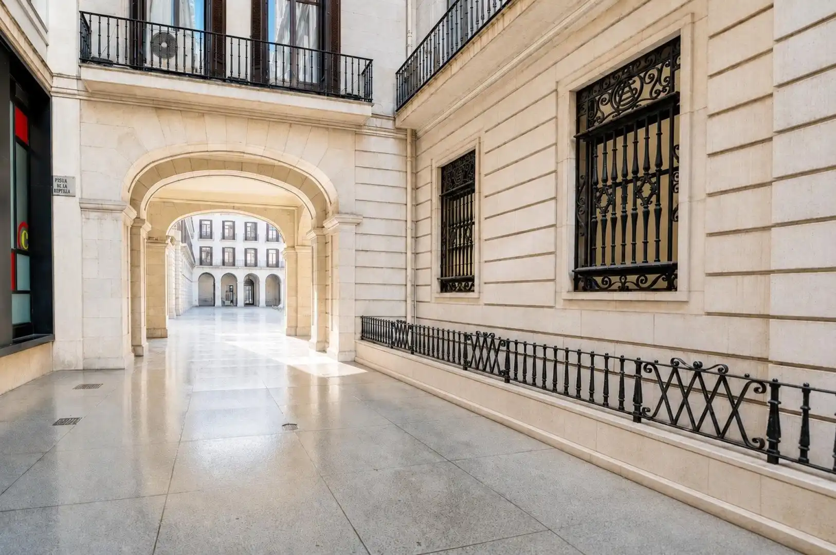 Vista exterior de Piso en venta en Santander con Calefacción, Terraza y Amueblado