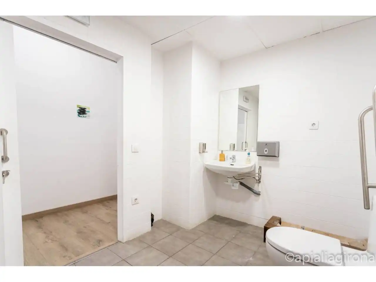 Badezimmer von Geschaftsraum zum Verkauf in Girona