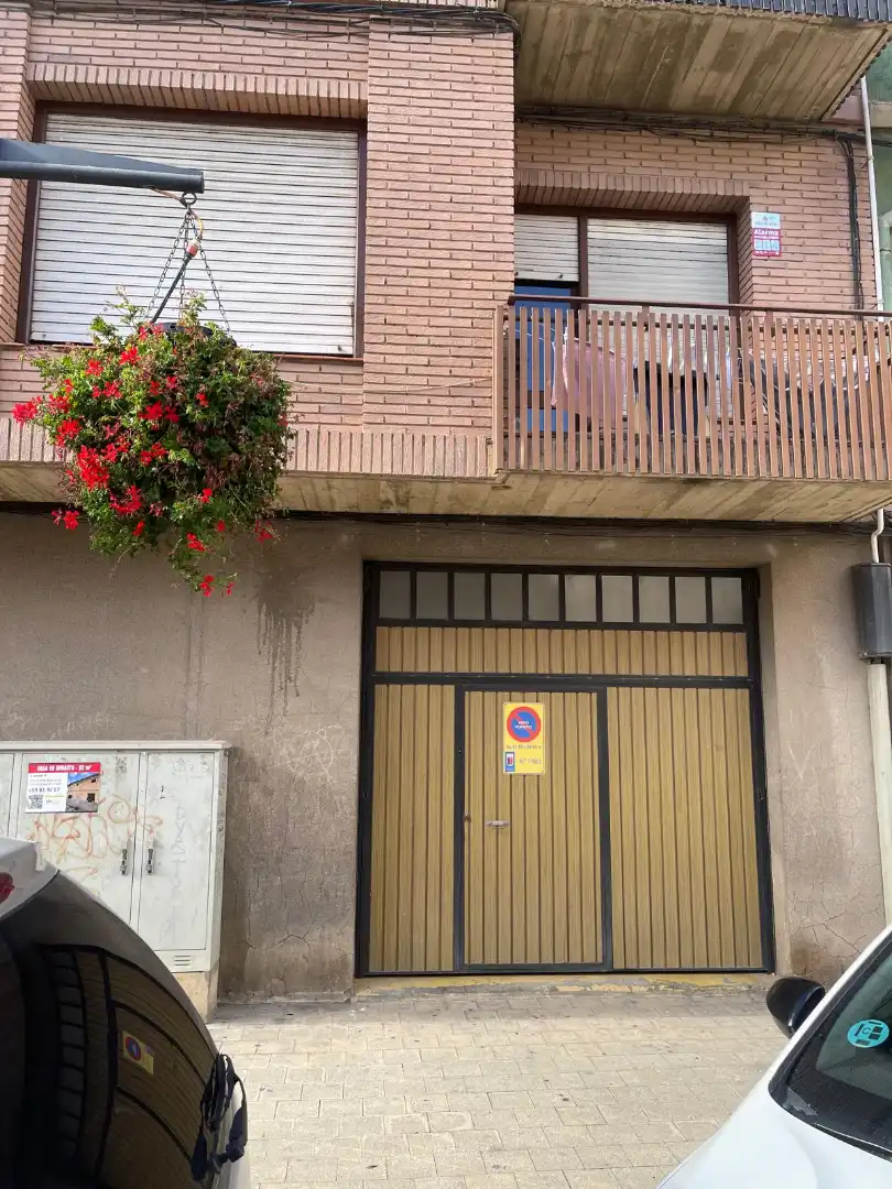 Vista exterior de Local en venda en Calahorra